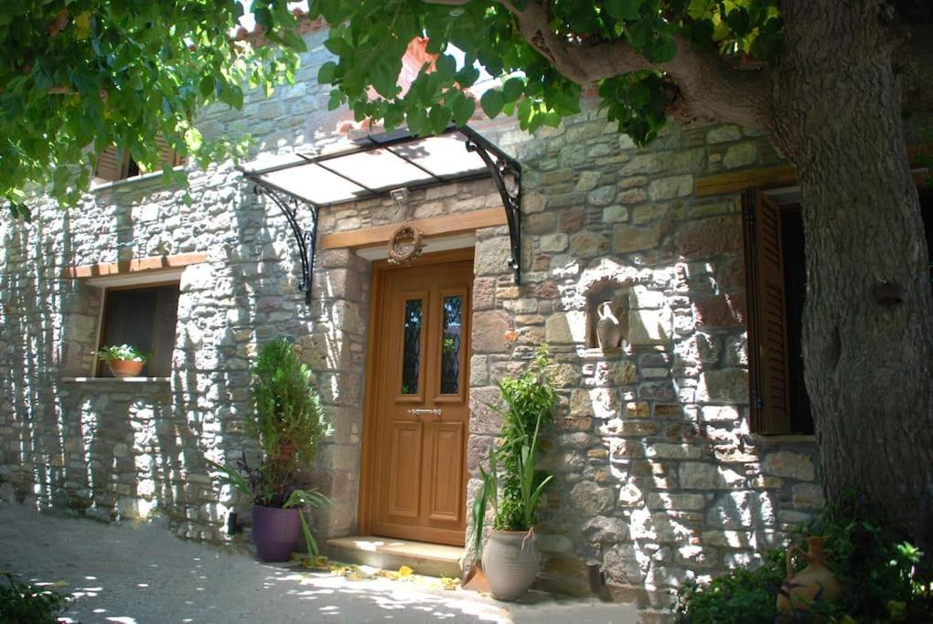 "The Stone" Apartment Agios Vlasios  Ngoại thất bức ảnh